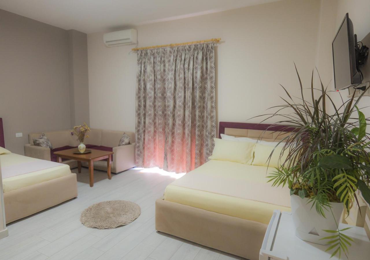 Hotel Vila Dedej Durrës Eksteriør bilde
