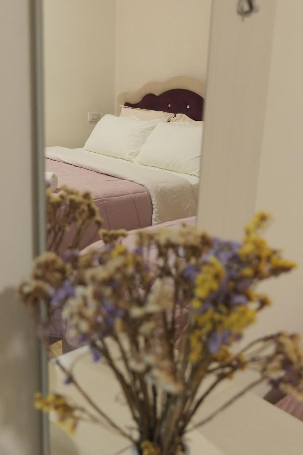 Hotel Vila Dedej Durrës Eksteriør bilde