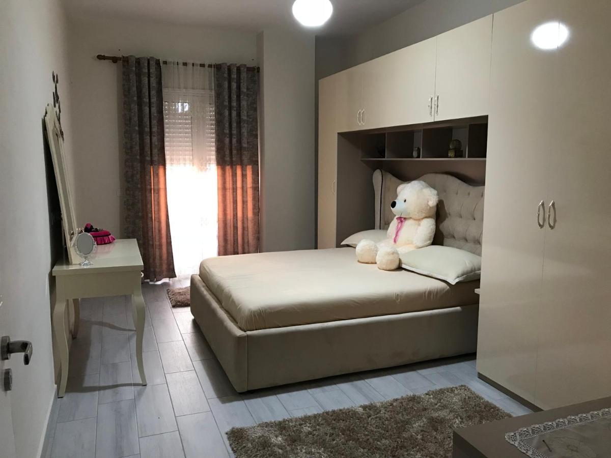 Hotel Vila Dedej Durrës Eksteriør bilde