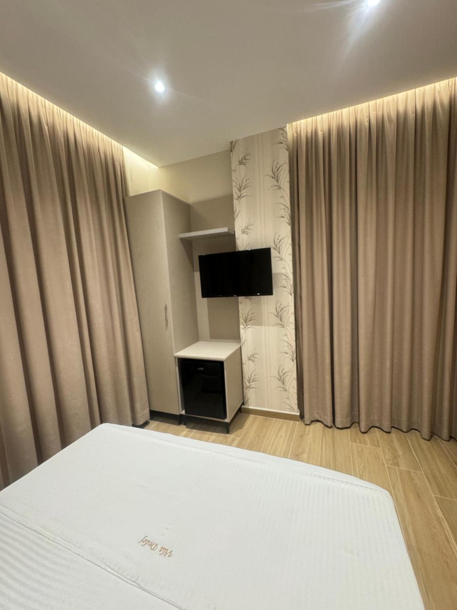 Hotel Vila Dedej Durrës Eksteriør bilde