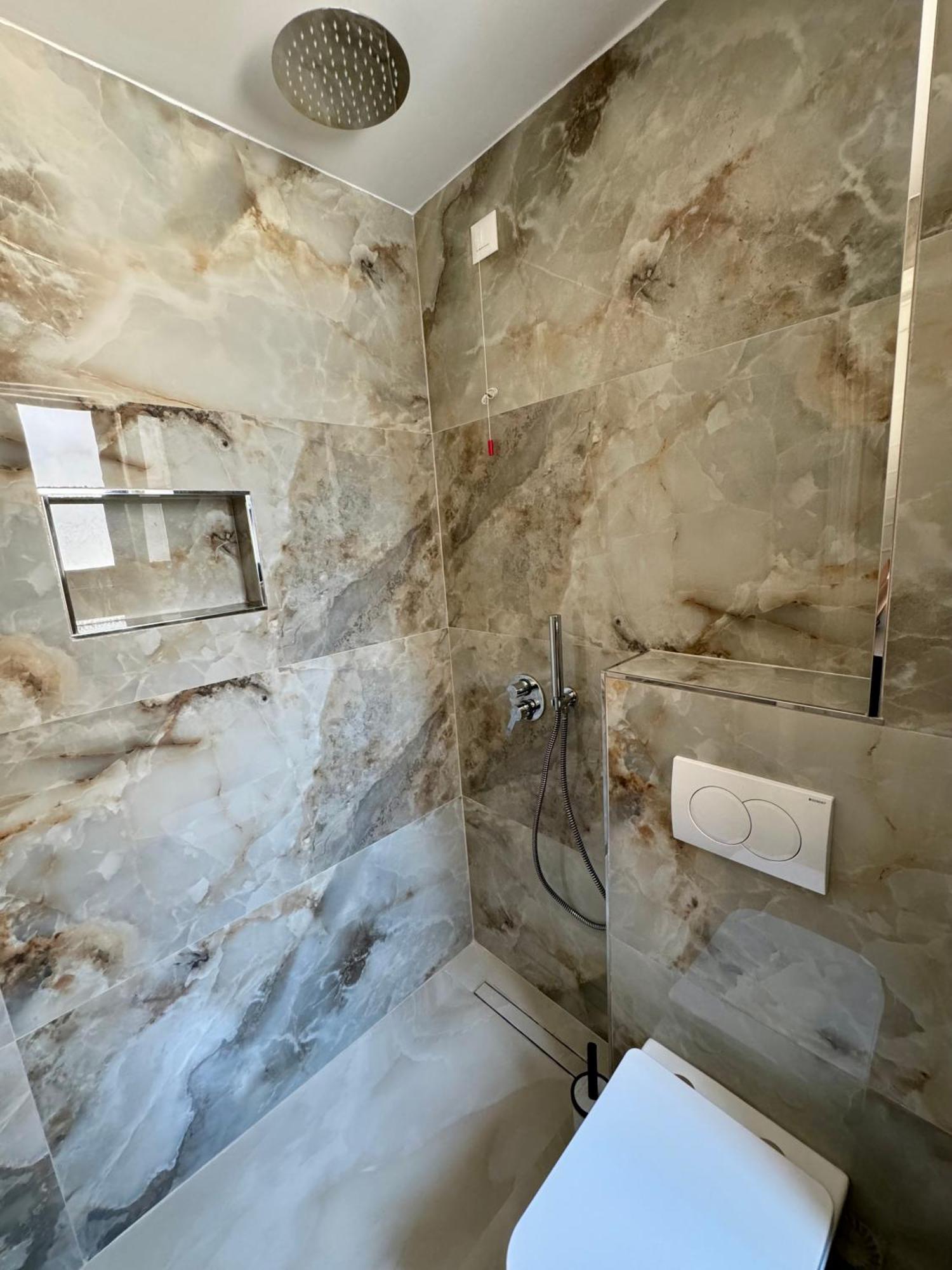Hotel Vila Dedej Durrës Eksteriør bilde