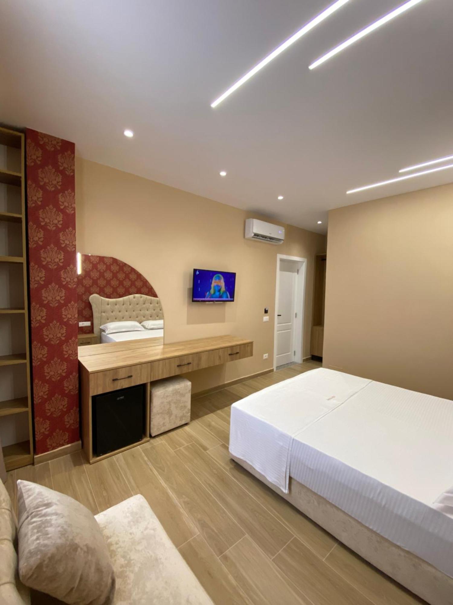 Hotel Vila Dedej Durrës Eksteriør bilde